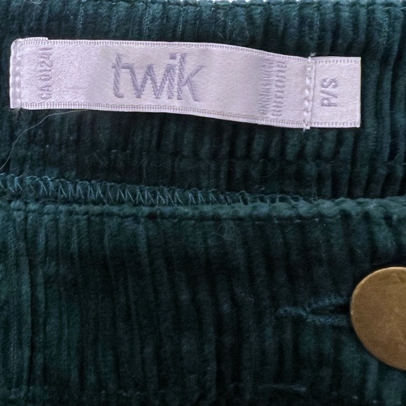 Green Corduroy Skirt - Picture 3 of 3